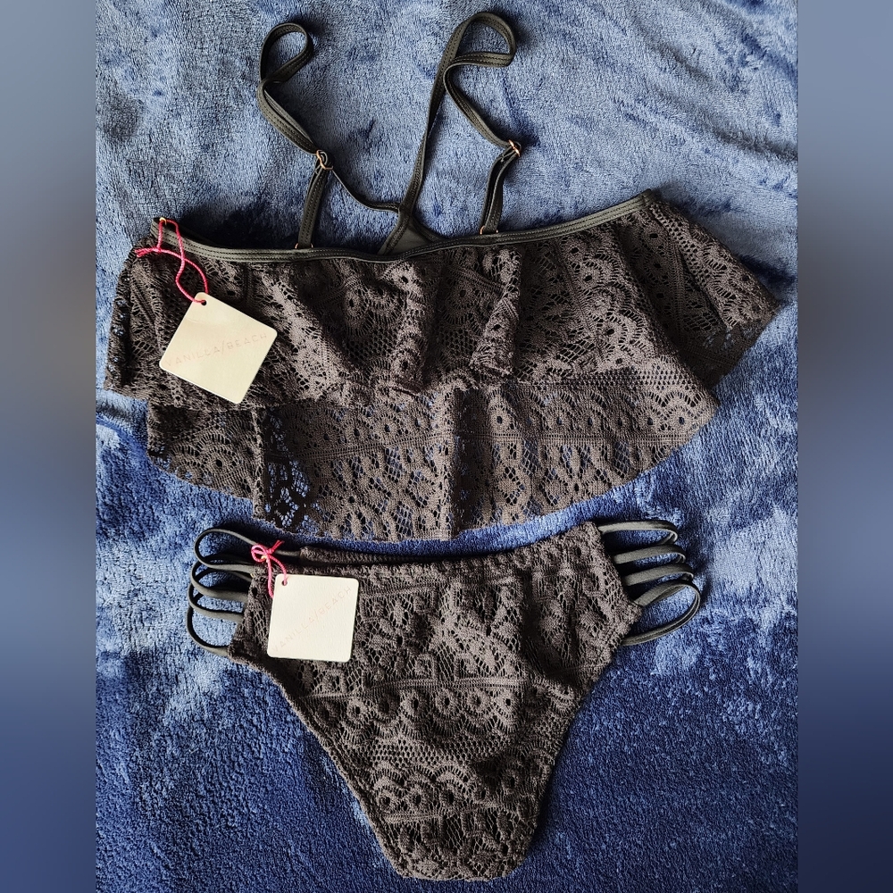 Lace Bikini Set bundle - Picture 8 of 9